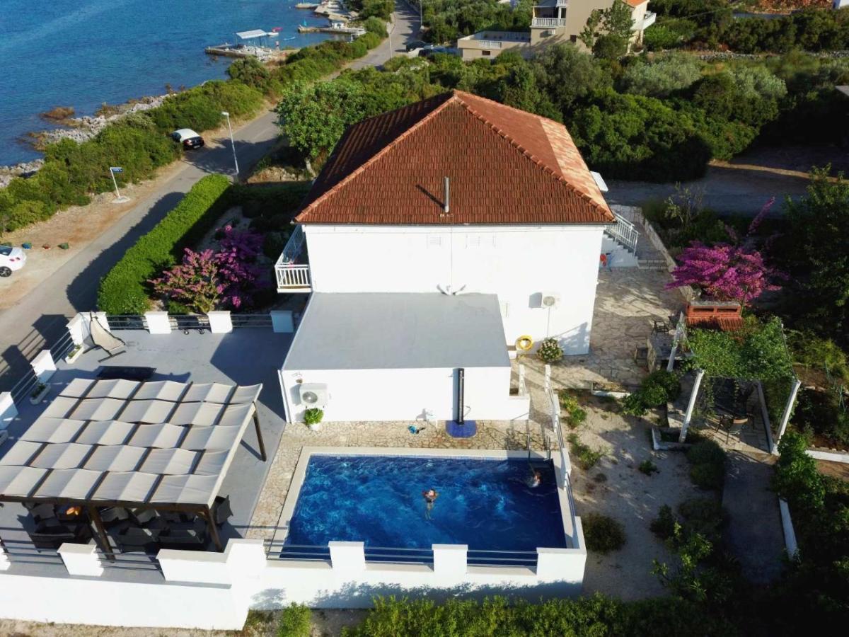 Fei Fei Apartments 2 Račišće Екстериор снимка